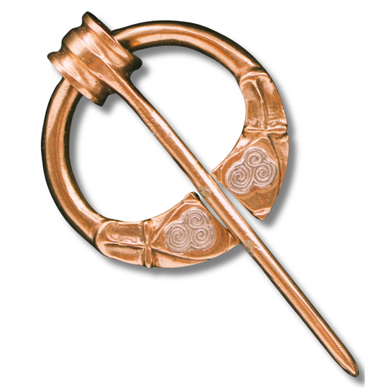 Triskel Brooch – Gold