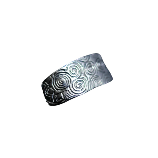 Newgrange Spiral Legacy Ring – Silver