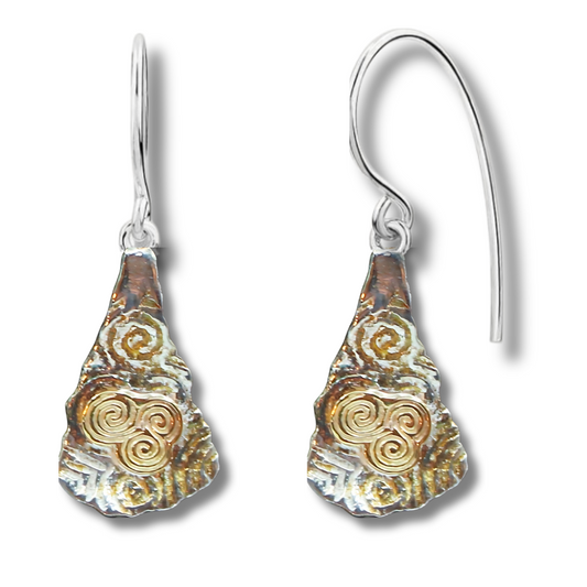 Brú na Bóinne Spiral  Hook Earrings – Silver and Gold