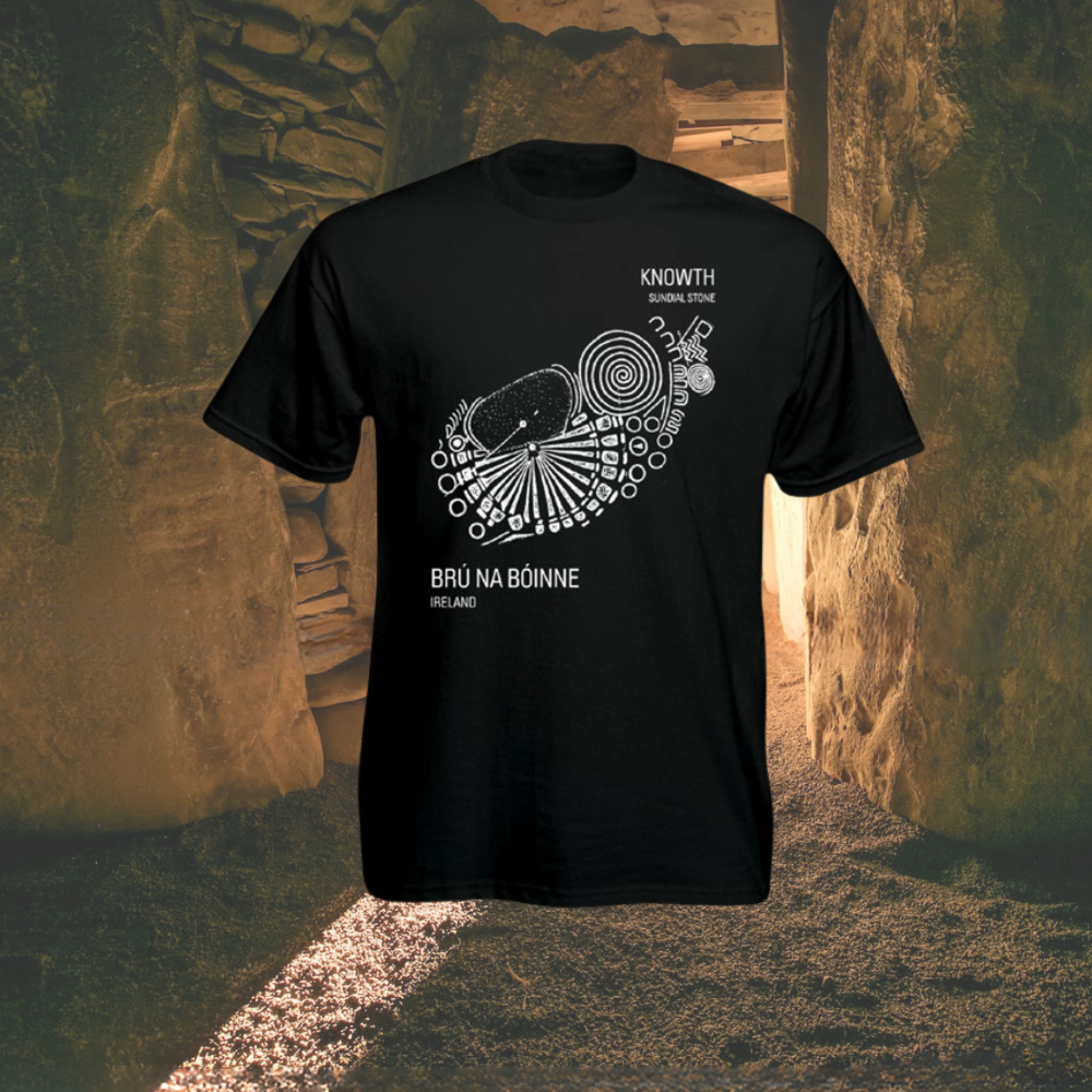 Knowth – Sundial Stone - T-Shirt