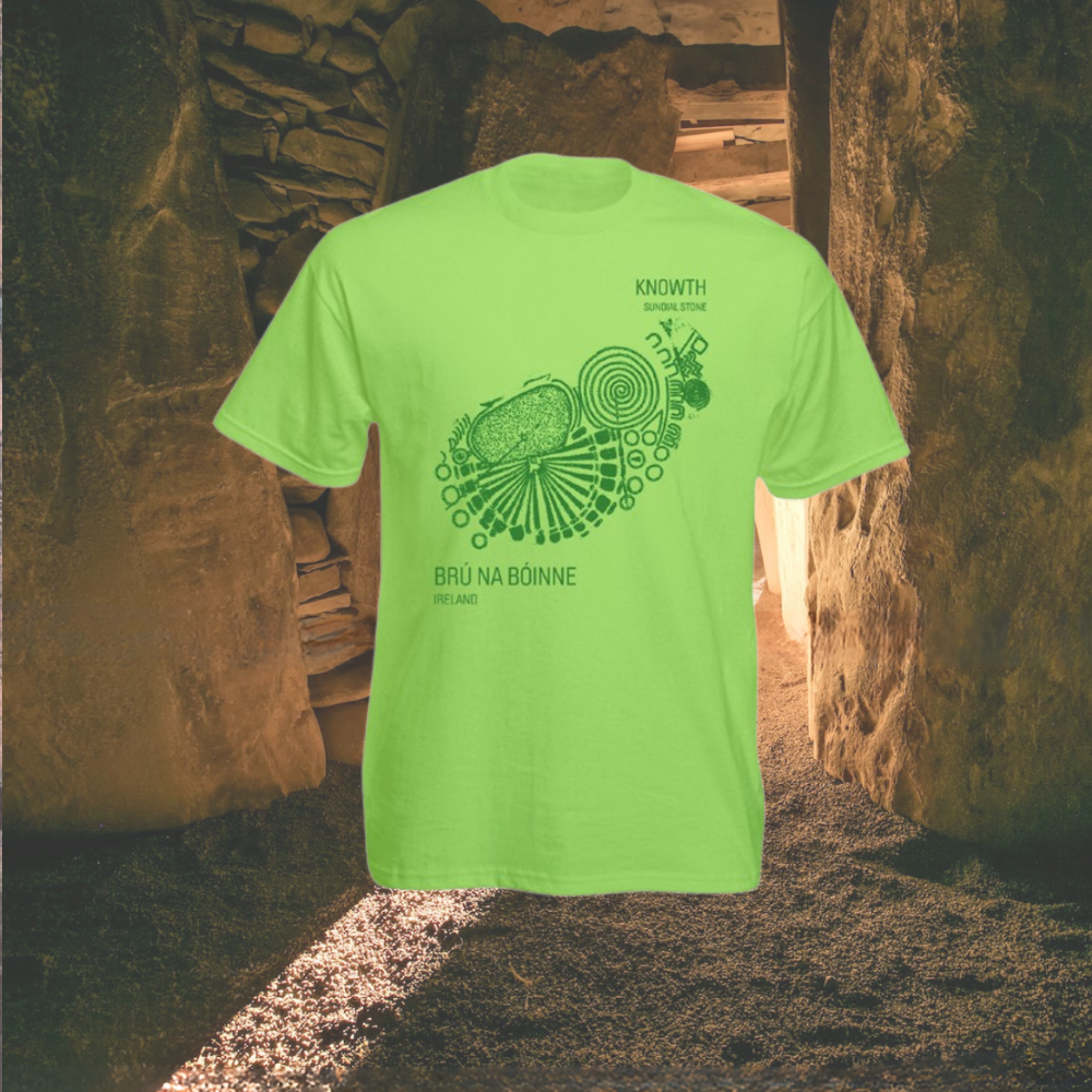 Knowth – Sundial Stone - T-Shirt